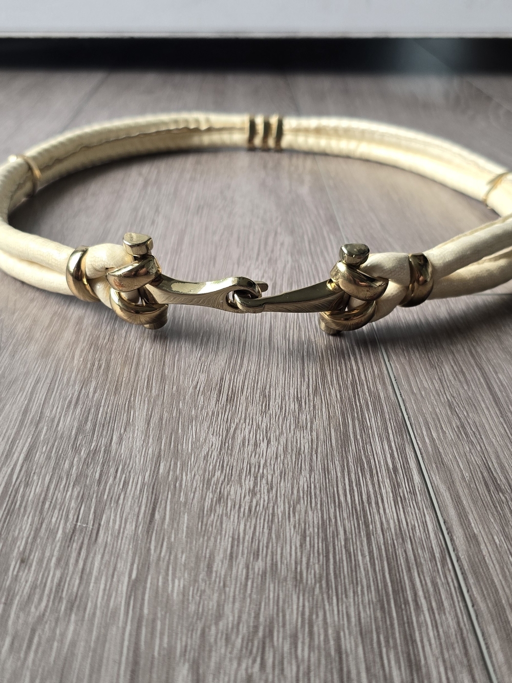 J.McLaughlin Cream Textured Nautical Anchor Hook Statement Belt Gold Hardware